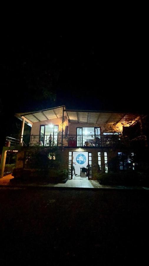 Nuevo Oeste Hotel Acacias Luaran gambar