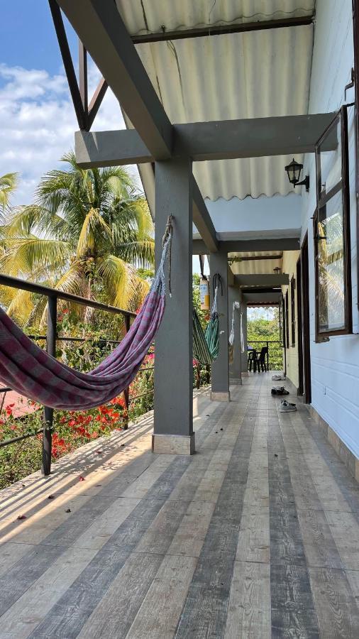 Nuevo Oeste Hotel Acacias Luaran gambar