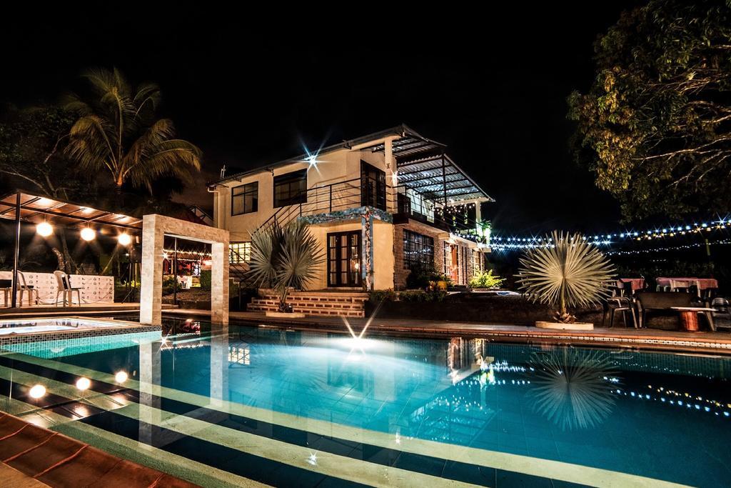 Nuevo Oeste Hotel Acacias Luaran gambar
